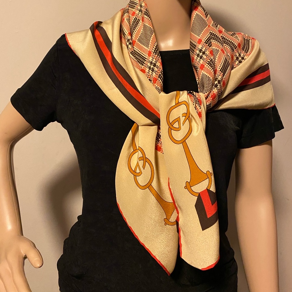 Gucci silk vintage scarf